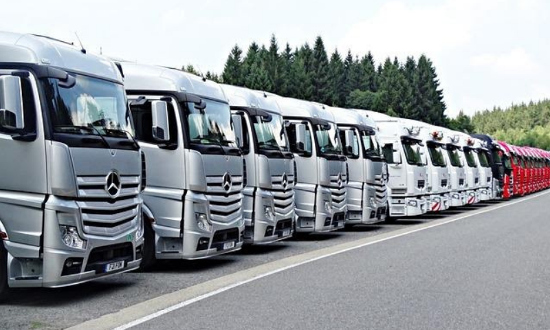 What’s the Difference Between Truck Spares and Truck Accessories